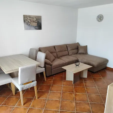 With Parking Space - 10429 Apartman