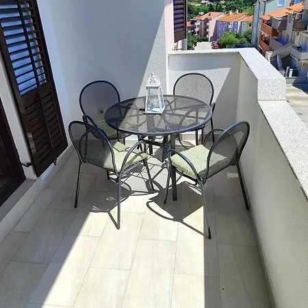 With A Parking Space - 10429 Pula