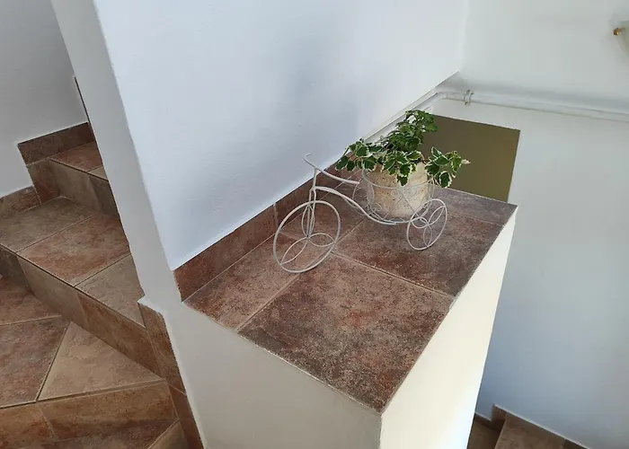 With Parking Space - 10429 Pula