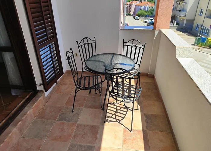 With Parking Space - 10429 Lejlighed