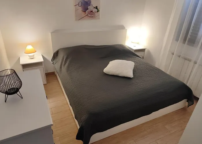 With Parking Space - 10429 Πούλα