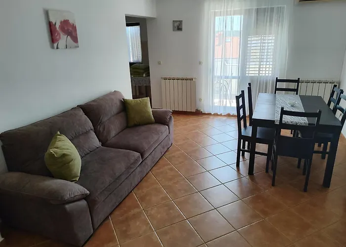 Διαμέρισμα With Parking Space - 10429